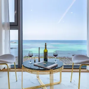 Hotel Bleue, Jeju